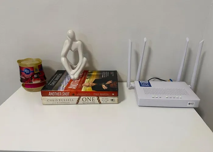 Minimalistic 2br Cozy At Your Fingertips Apartment *