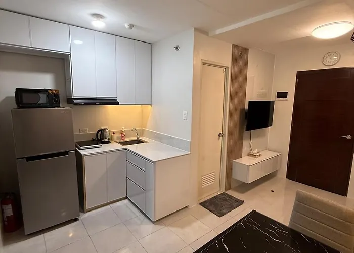 Minimalistic 2br Cozy At Your Fingertips Apartment